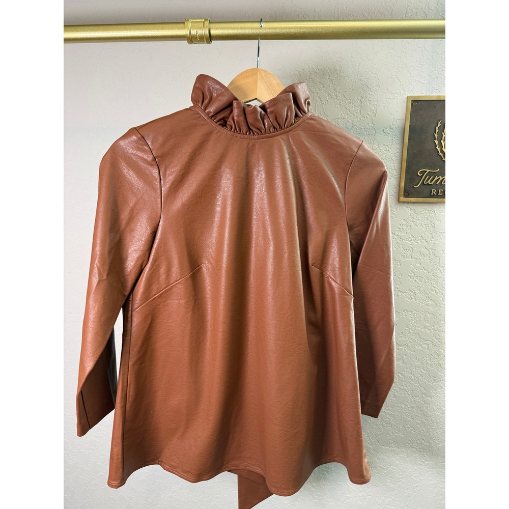Tuckernuck Womens Cognac Faux Leather Ruffle Neck Tie Back Top XS NEW